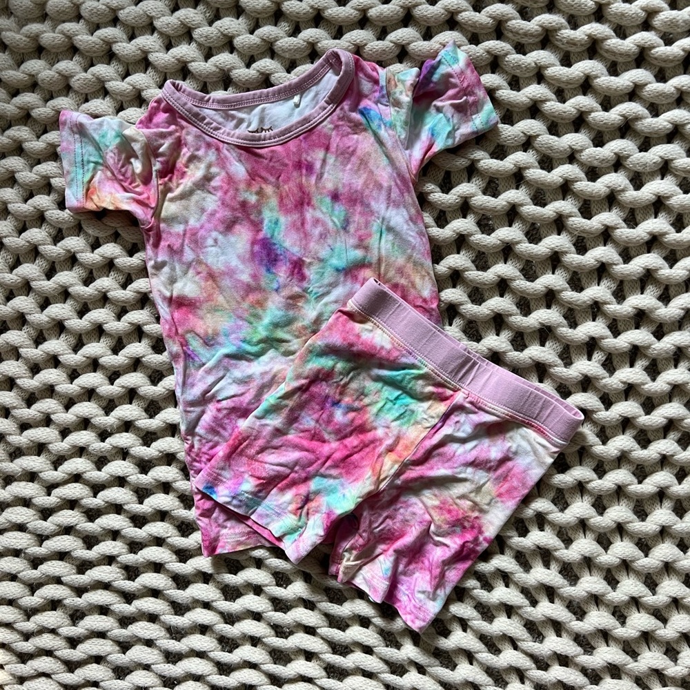 Little Sleepies cotton candy tie dye 2T short sleeve two piece